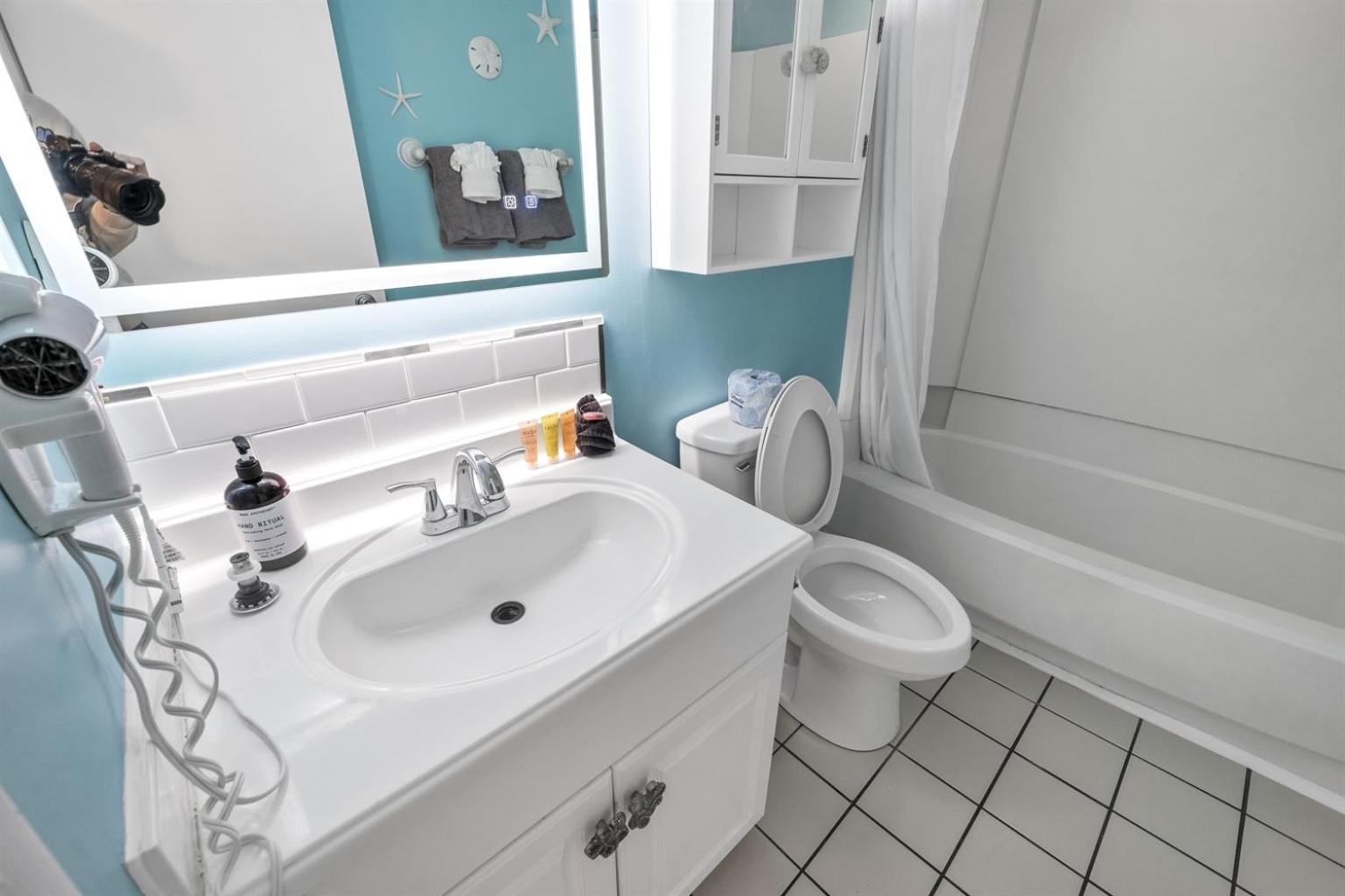 Ocean Annie'S Oceanview Studio,Scenic Views,Pools! شاطئ ميرتل المظهر الخارجي الصورة