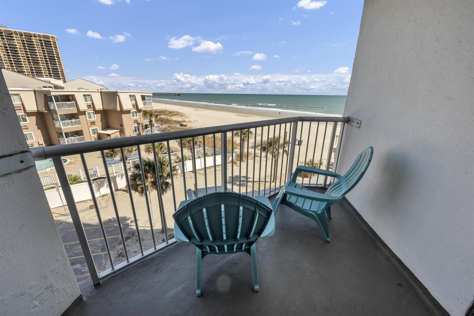 Ocean Annie'S Oceanview Studio,Scenic Views,Pools! شاطئ ميرتل المظهر الخارجي الصورة